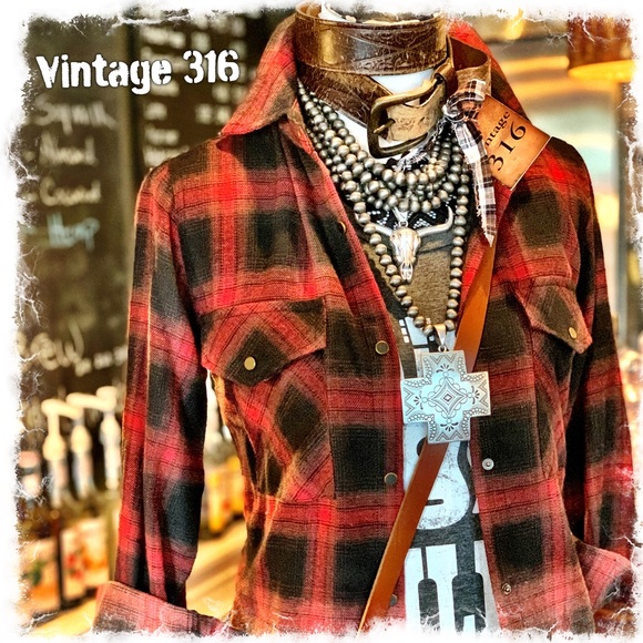 LAST ONE • Ombré Button Down Flannel - Picture 5 of 5